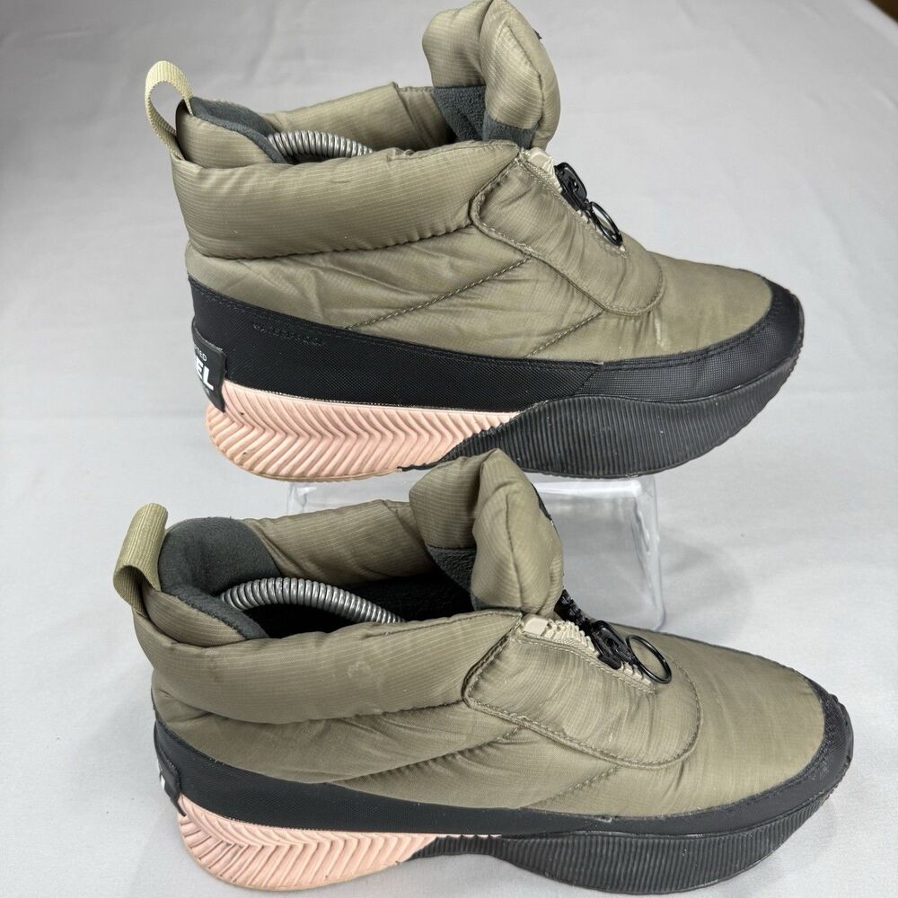 Sorel Olive Green and Blush Pink Platform Winter Rain Boots